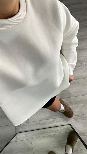 Beyaz Basic Yan Yırtmaçlı Sweatshirt