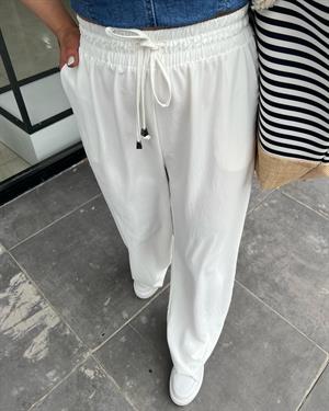 Beyaz Beli Lastikli Tensel Kumaş Palazzo Pantolon