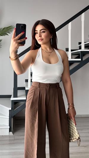 Beyaz Halter Yaka Boyundan Geçme Bluz