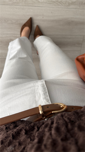 Beyaz Kemerli Likralı Wide Leg Jean