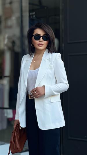 Beyaz Kol Yırtmaçlı Astarlı Tensel Doku Blazer Ceket