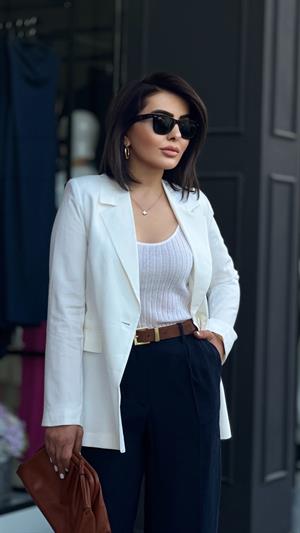 Beyaz Kol Yırtmaçlı Astarlı Tensel Doku Blazer Ceket