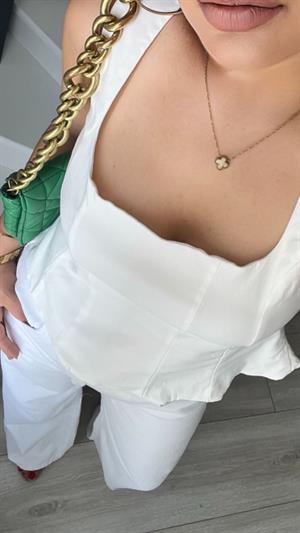 Beyaz Peplum Korse Bluz