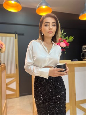 Beyaz Saten Gömlek
