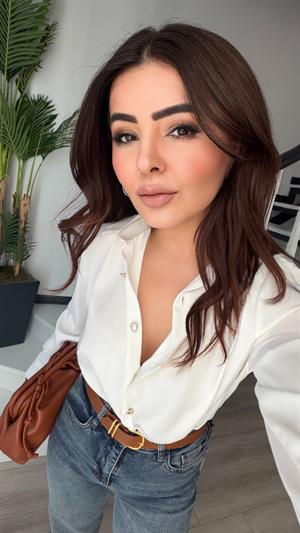 Beyaz Saten Gömlek
