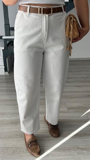 Beyaz Skater Mom Jean