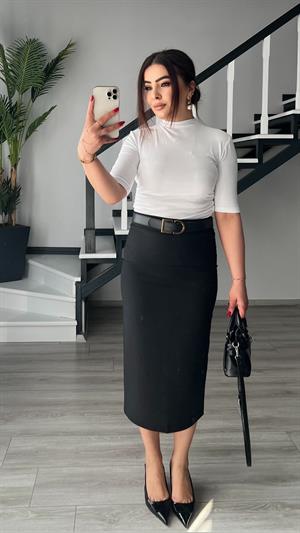 Beyaz Soft Touch Dik Yaka Kısa Kol Bluz 