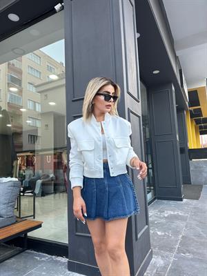 Beyaz Torba Cepli Bomber Ceket