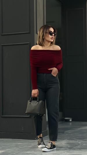 Bordo Madonna Yaka Yanı Büzgülü Bluz