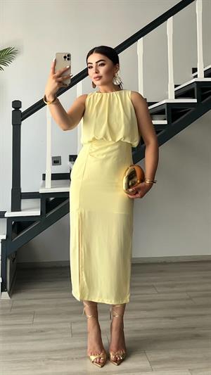 Butter Yellow Önden Yırtmaçlı Büzgülü Elbise