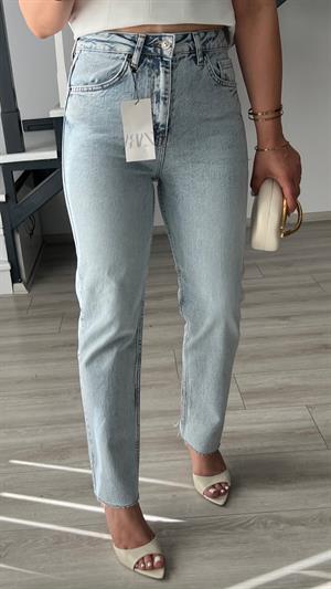 Ice Blue OSL4 Size Fit Jeans