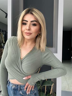 Dilvin Çağla Parmak Geçmeli Bluz