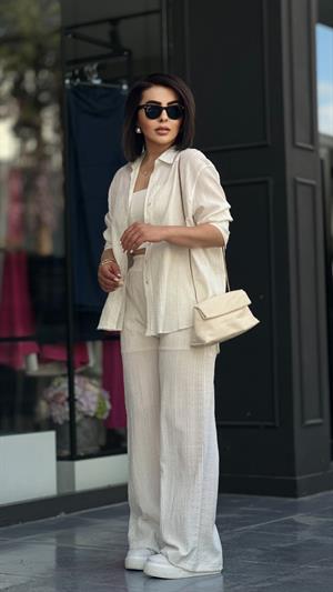 Off-white waffle half-sleeved shirt and trousers set