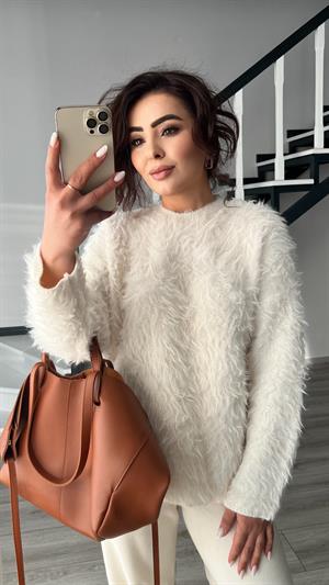 Ekru Oversize Peluş Kazak 