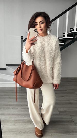 Ekru Oversize Peluş Kazak 