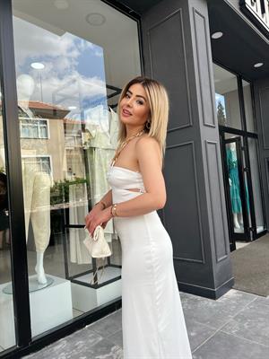 Ekru Zincir Boyun Askılı Elbise