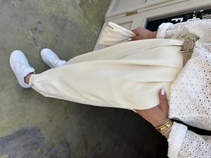 Fildişi Paça Düğmeli Pantolon