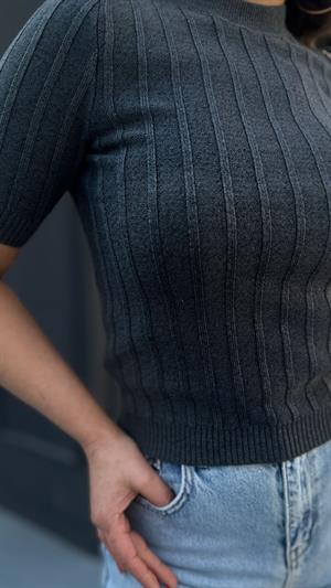 Smoke Brand Equivalent Ribbed Short-Sleeve Sweater