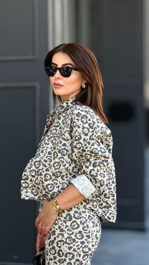 Gri - Siyah Leopar Desenli Gabardin Takım 