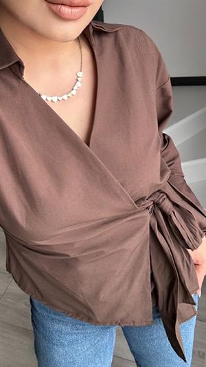 Kahve Bağlama Detaylı Poplin Gömlek