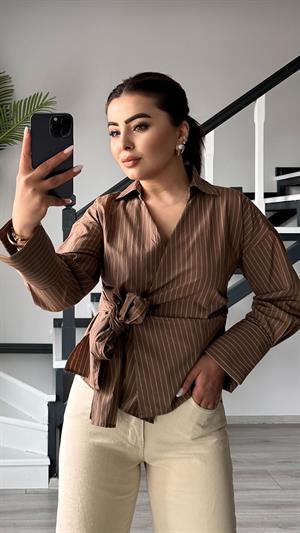 Kahve Çizgili Bağlamalı Gömlek 