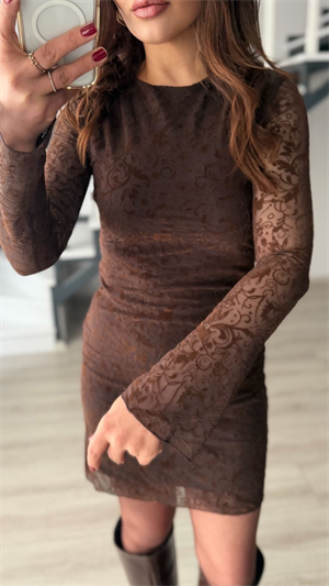 Kahve Tül Kabartma Desenli Astarlı Elbise