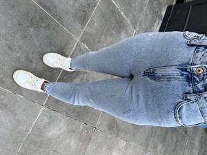 Kar Yıkama Paça Detaylı Mom Jean
