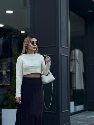 Cream Crop Sweater
