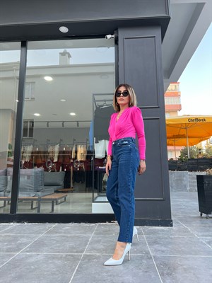 Lacivert Paçası Kesik Mom Jean