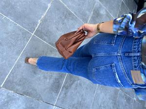 Lacivert Yırtık Detaylı Mom Fit Jean 