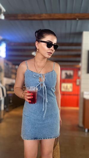 Mavi Askılı Verev Kesim Denim Elbise 
