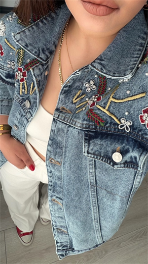 Mavi Taşlı-Nakış İşlemeli Denim Ceket