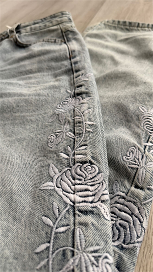 Nakışlı Barrel Fit Jean