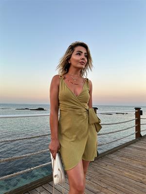 Olive Keten Kapaklı Elbise