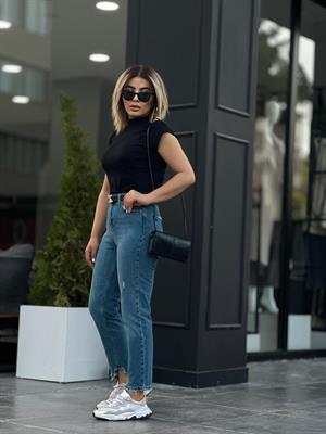 Paça Detaylı Mom Jean