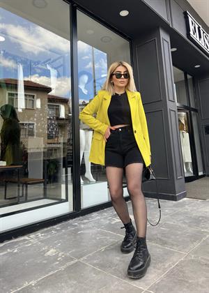 Paça Ucu Tüylü Siyah Şort 