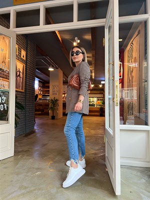Paça Yırtmaçlı Lazer Kesim Mom Jean