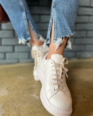Paça Yırtmaçlı Lazer Kesim Mom Jean