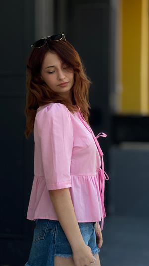 Pembe Bağlama Detaylı Bluz
