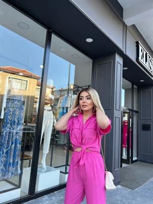 Pembe Bağlamalı Gömlekli Takım