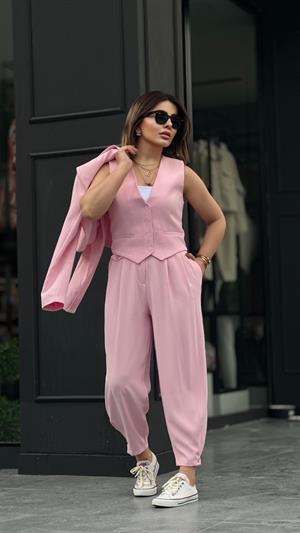 Pembe Düğmeli Yelek 