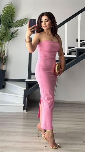 Pembe Straplez Bel Gipe Detaylı Yırtmaçlı Elbise