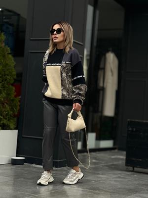 Renk Bloklu Baskılı Sweatshirt 