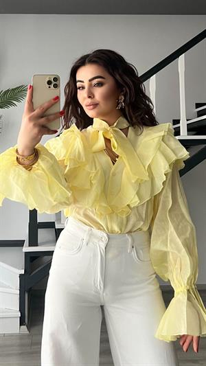 Sarı Fırfırlı Fular Detaylı Gömlek