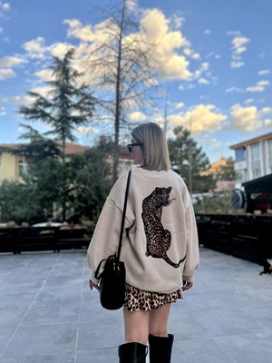 Sırt Leopar Nakışlı Sweat