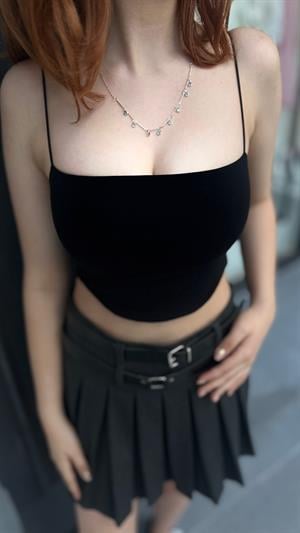 Siyah Askılı Crop Top 