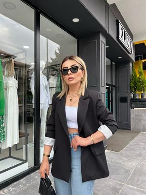 Siyah Astarı Çizgili Blazer Ceket