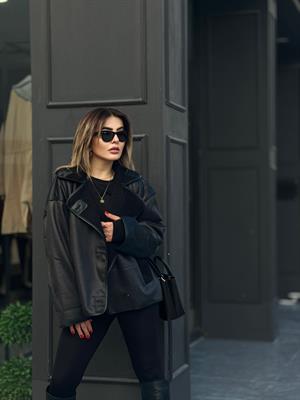 Siyah İçi Kürklü Oversize Ceket 