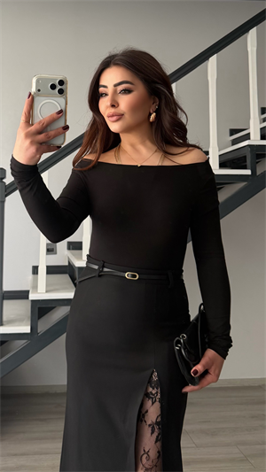 Siyah Kayık Yaka Bodysuit