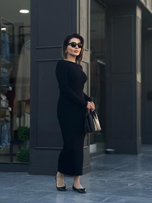 Siyah Kayık Yaka İnce Fitilli Elbise 